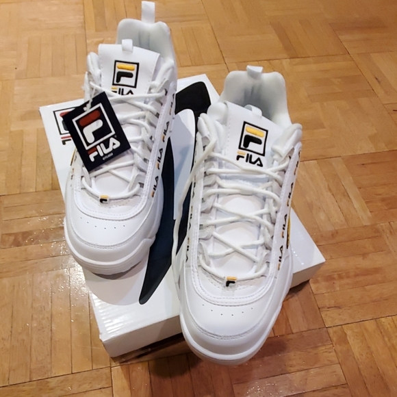 Fila sneakers and tshirt set - Picture 5 of 6